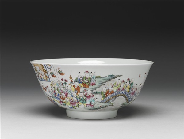 粉彩百子圖碗