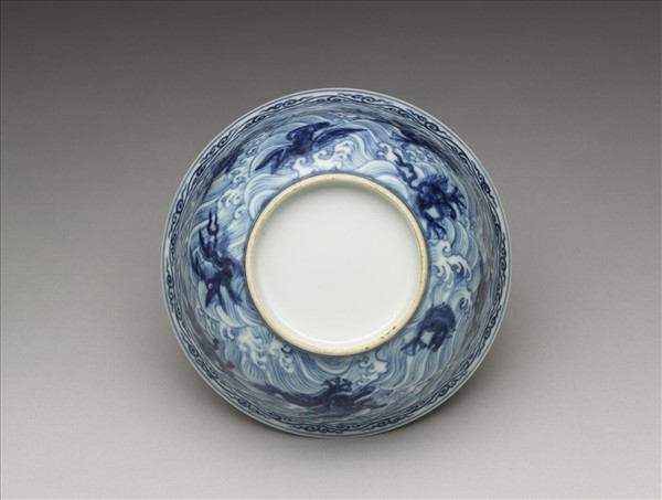 青花波濤海獸紋碗