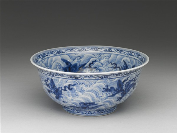 青花波濤海獸紋碗