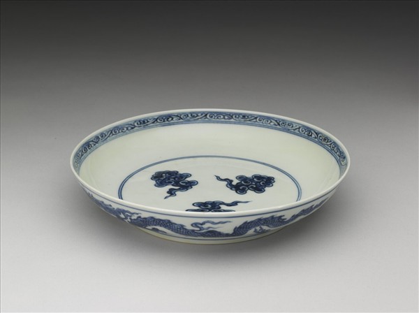 青花雙龍戲珠紋盤