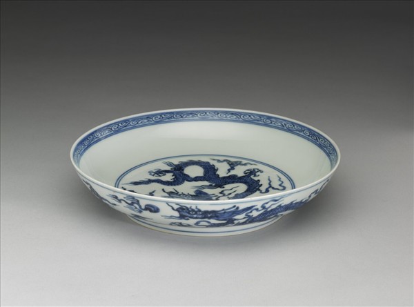 青花雲龍紋盤