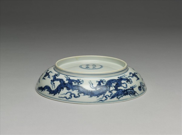 青花雲龍紋盤