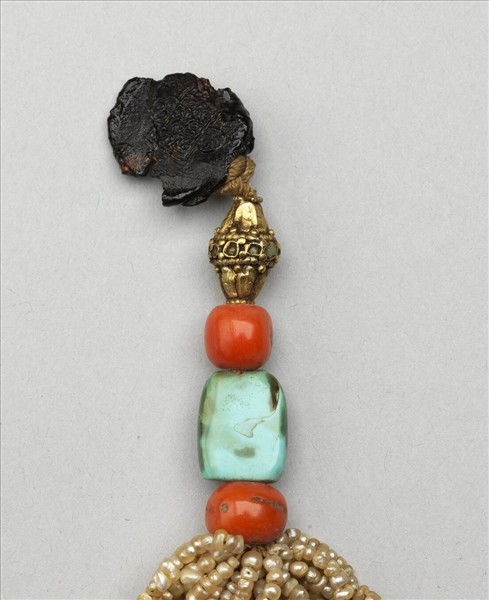 珊瑚松石米珠穗