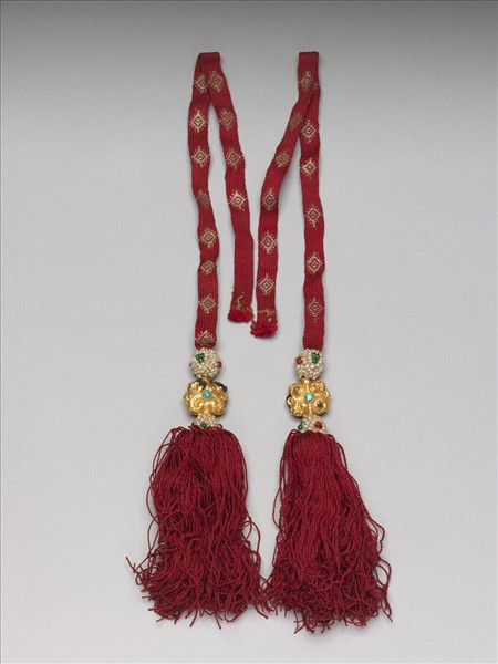 穿金緝珠石紫線穗（一副）