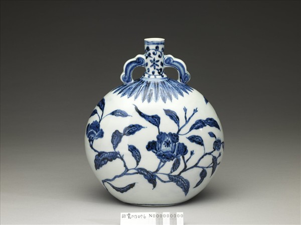 青花山茶花紋扁壺