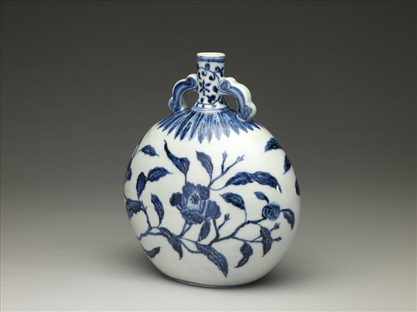 青花山茶花紋扁壺