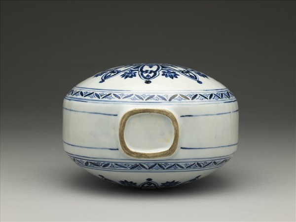 青花寶相花紋扁壺