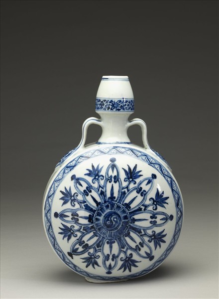 青花寶相花紋扁壺