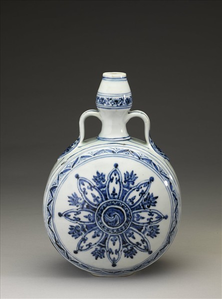 青花幾何花卉紋葫蘆扁壺