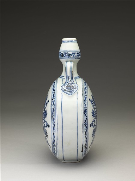 青花幾何花卉紋葫蘆扁壺