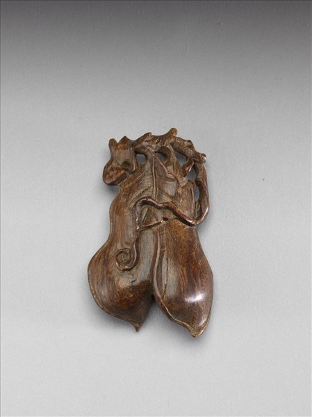 沉香木雕雙扁豆