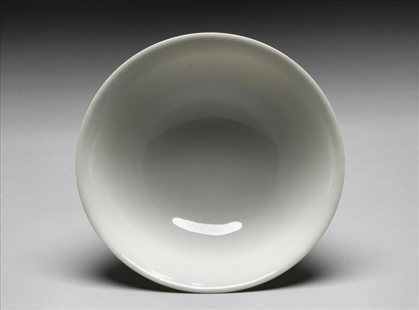 甜白半脫胎鳳凰紋高足碗