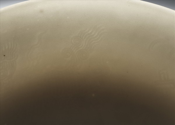 甜白半脫胎鳳凰紋高足碗