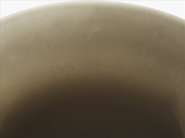 甜白半脫胎鳳凰紋高足碗