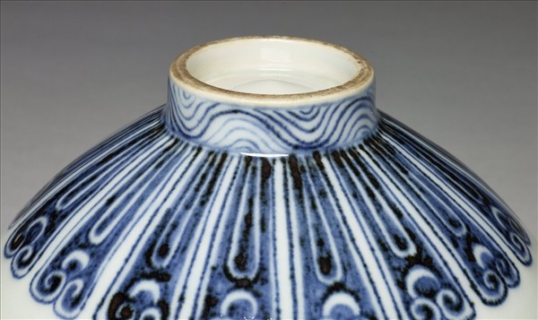 青花幾何花卉紋蓮子碗