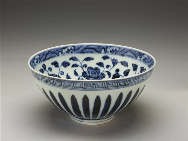 青花四季花卉紋蓮子碗