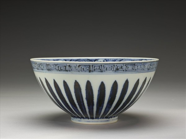 青花四季花卉紋蓮子碗