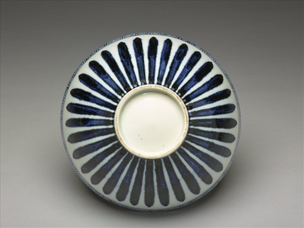 青花四季花卉紋蓮子碗