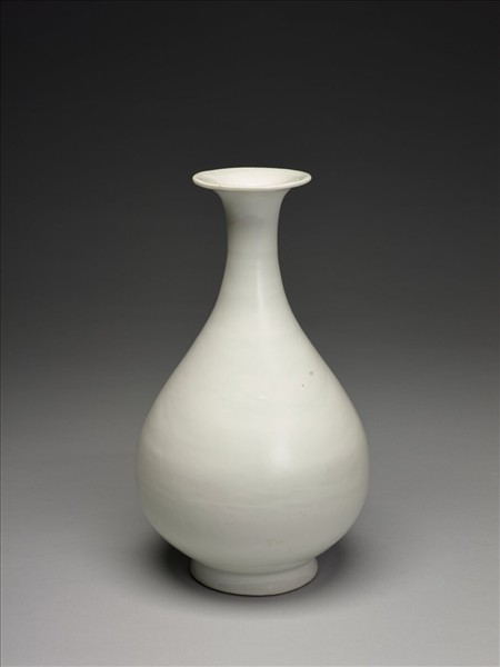 甜白釉玉壺春瓶