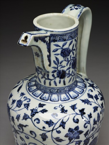 青花四季花卉紋執壺