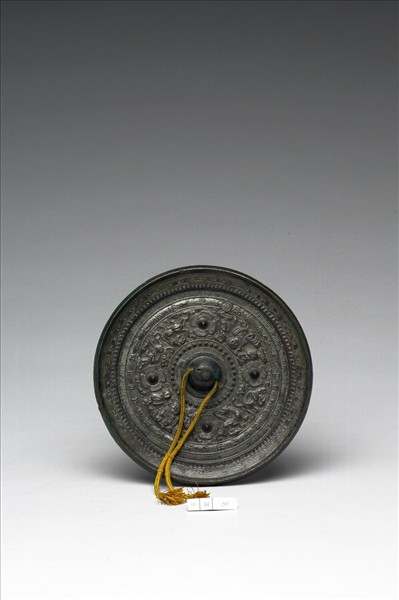 「尚方」仙人畫像鏡