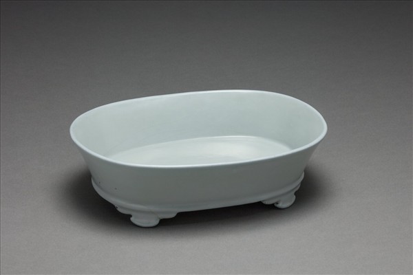 仿汝釉青瓷水仙盆