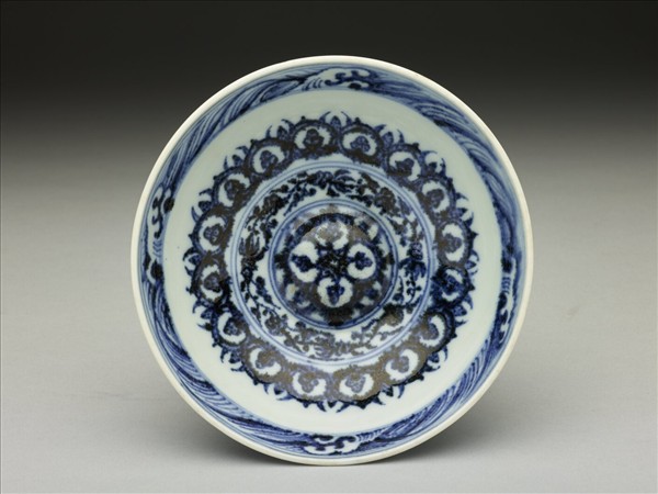 青花波斯文花卉紋碗