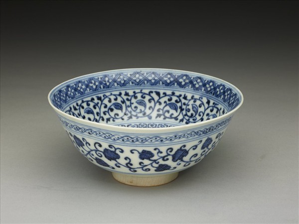 青花蓮塘紋碗
