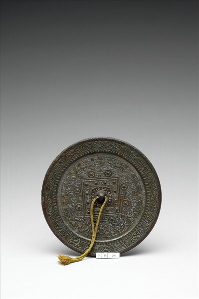 「仙人不老」博局鏡