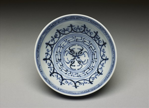 青花幾何花卉紋蓮子碗