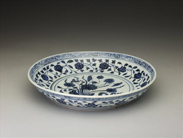 青花一把蓮紋盤