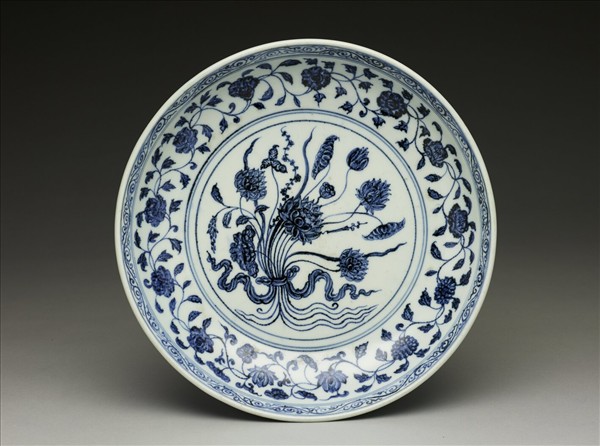 青花一把蓮紋盤