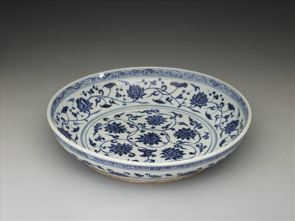 青花蓮花紋盤