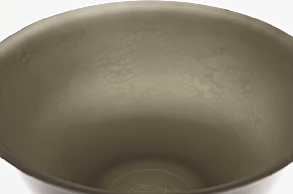 甜白釉雙龍紋碗