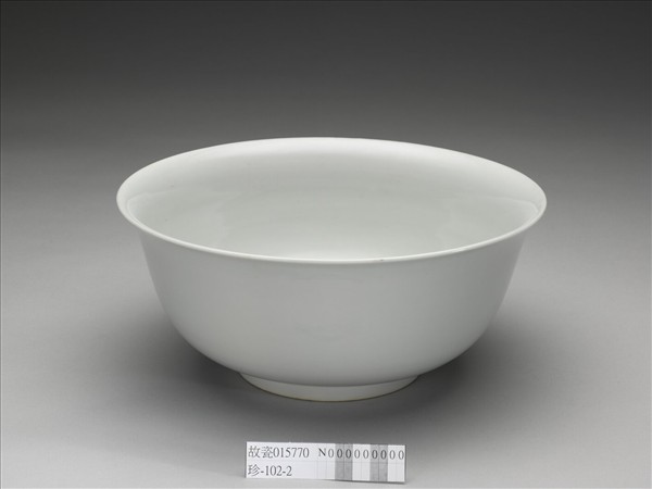 甜白釉碗