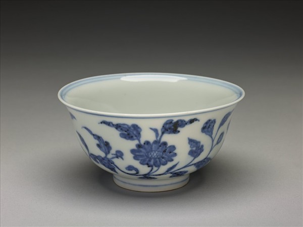 青花四季花卉紋碗