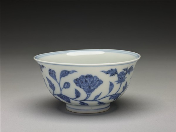青花四季花卉紋碗