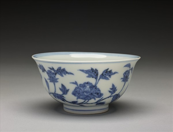 青花四季花卉紋碗