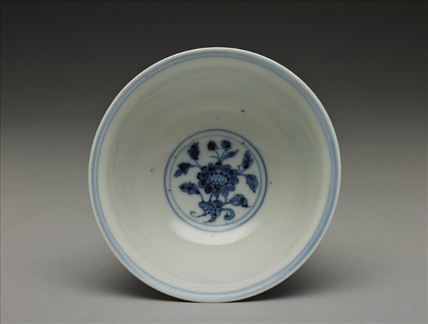 青花四季花卉紋碗