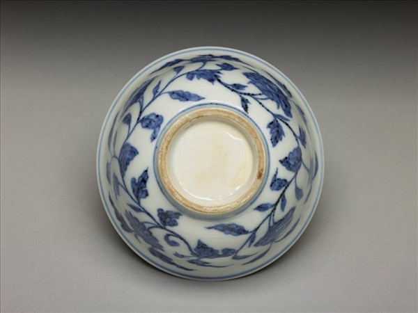 青花四季花卉紋碗