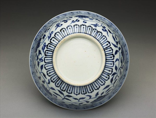 青花四季花卉紋碗