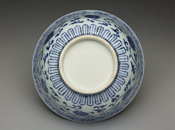 青花四季花卉紋碗