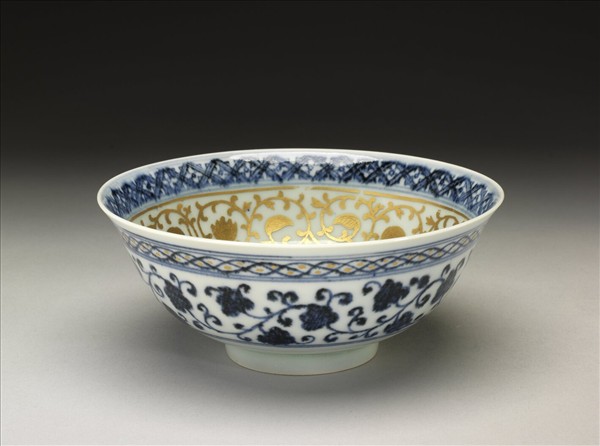 青花蓮塘紋金彩碗