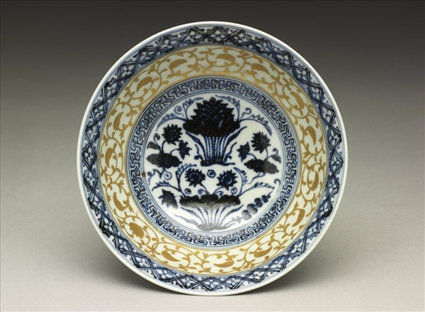 青花蓮塘紋金彩碗