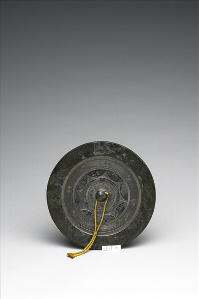 「常宜子孫」雲雷連弧紋鏡