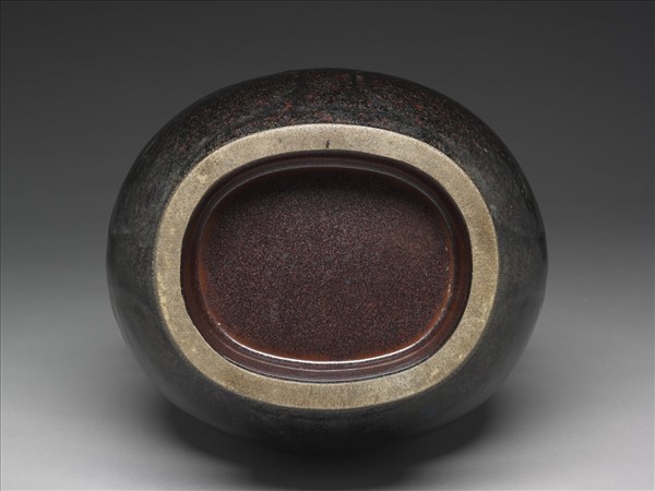 古銅釉雙耳尊