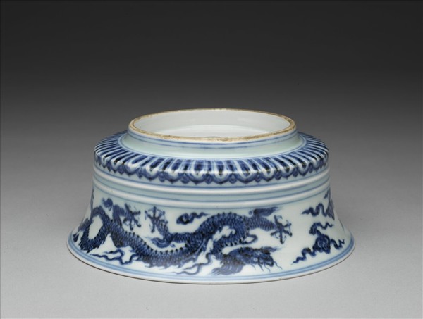 青花雙龍雲紋碗 