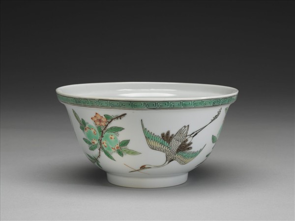 五彩鶴桃紋碗