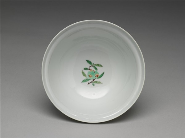 五彩鶴桃紋碗