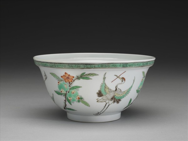 五彩鶴桃紋碗